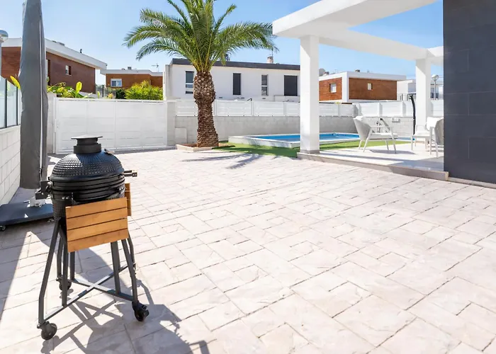 Вилла Luxury Casa Bos Palm Tree - With Jacuzzi And Pool *